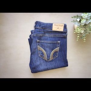 SOLD Dark wash bootcut Hollister jeans 3S